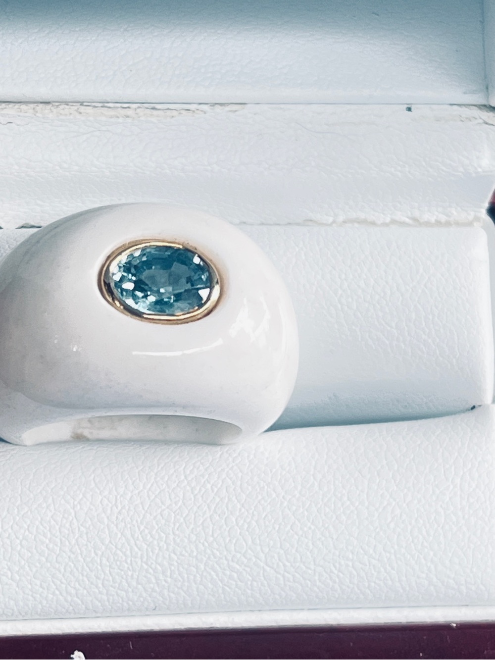 White Agate with Blue- Topaz Bezel setting in 14k Yellow Gold Size 6